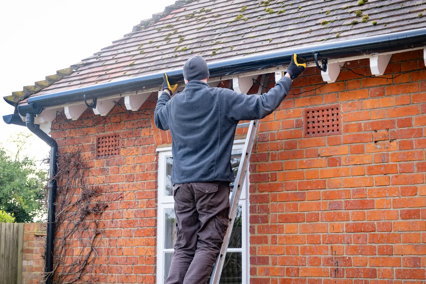 Roofline Services work on a roof